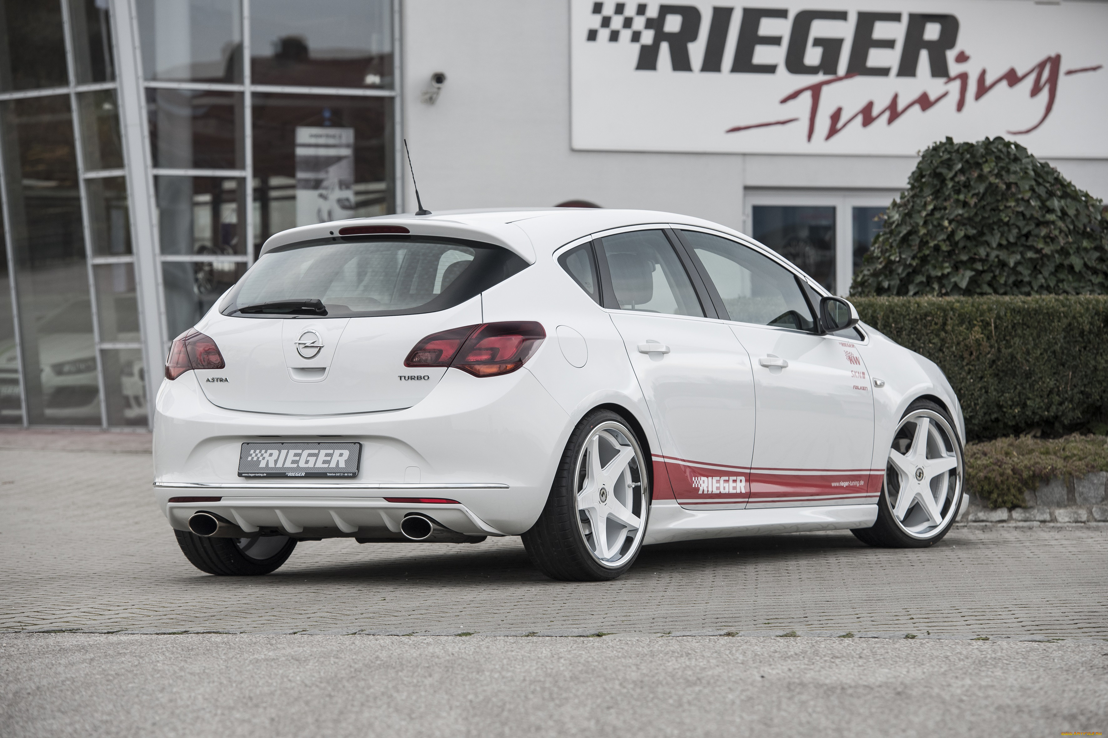 Opel Astra Tuning 2012